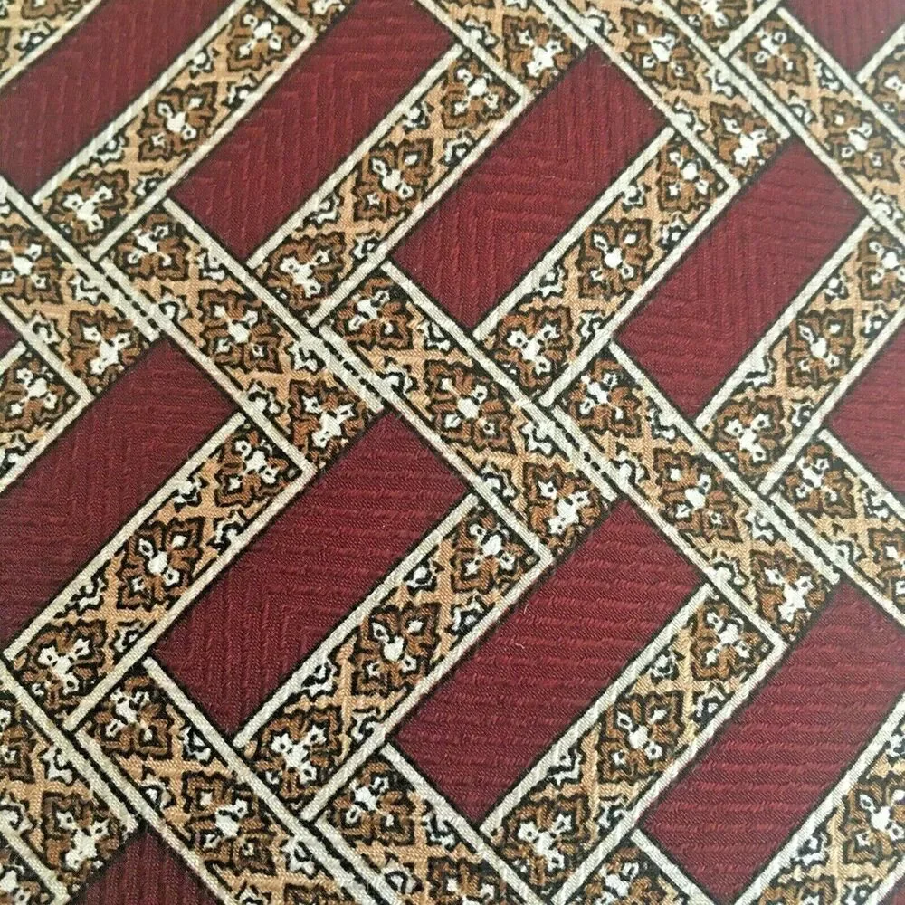 Enrico Guccini 100% Silk Neck Tie Burgundy & Gold Geometric Hand Made in Italy